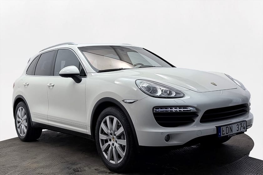 Bild 4 av Porsche Cayenne S PASM PCM PDCC PTV Drag Navi Kamera 400hk
