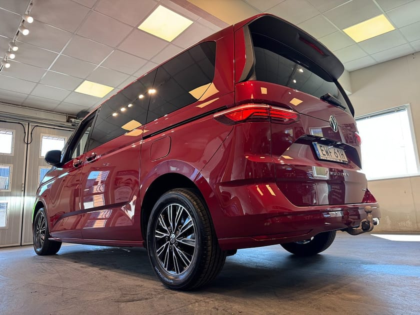 Bild 3 av Volkswagen Multivan eHybrid 1.4 TSI ACT OPF Plus Drag Värmare B-kamera MOMS