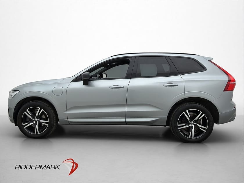 Bild 5 av Volvo XC60 T8 AWD R-Design 360° HUD B&W Pano VOC Skinn Drag