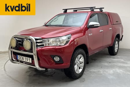 Toyota Hilux Dubbelhytt 2.4 D 4WD (150hk) Invincible Drag Backkamera