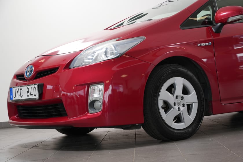 Bild 4 av Toyota Prius Hybrid CVT 136hk Glastak/HuD/Keyless