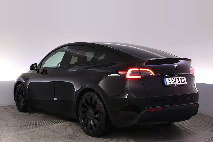 Bild 4 av Tesla Model Y Performance Autopilot Panorama