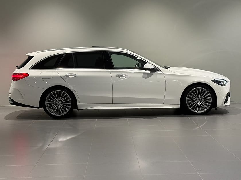 Bild 3 av Mercedes-Benz C 220 T d 9G-Tronic AMG-Paket Nav Panorama