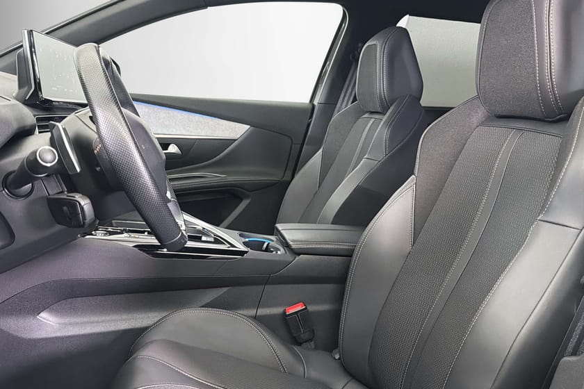 Bild 5 av Peugeot 5008 7-Sits GT-PACK 130hk Elbacklucka Nyservad