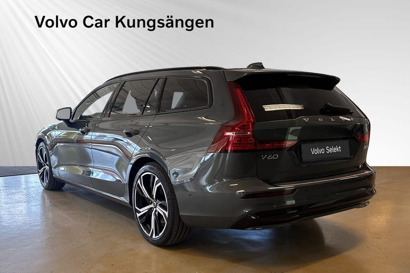 Bild 4 av Volvo V60 T6 Plus Dark Nordic Edition Bowers Lounge Pano 19" Massage Drag