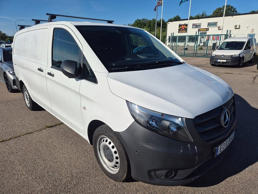 Bild 2 av Mercedes-Benz Vito 110 CDI 2.8t Långt skåp 100HK