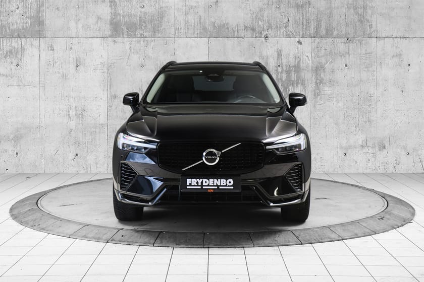 Bilde 1 av Volvo XC60 Recharge T6II Plus Dark KROK|PANO|TONEDE