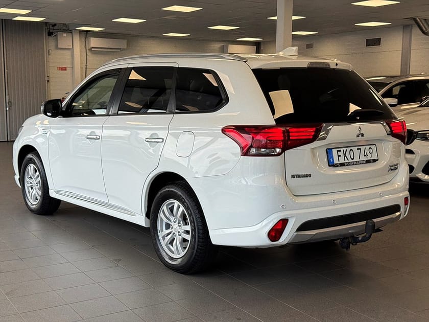 Bild 5 av Mitsubishi Outlander PHEV CVT Drag Värmare 203hk