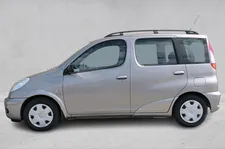 Thumnail bilde 2 av Toyota Yaris Verso