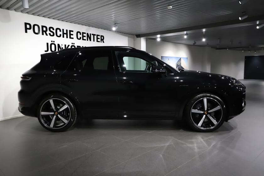 Bild 4 av Porsche Cayenne E-Hybrid Black Edition