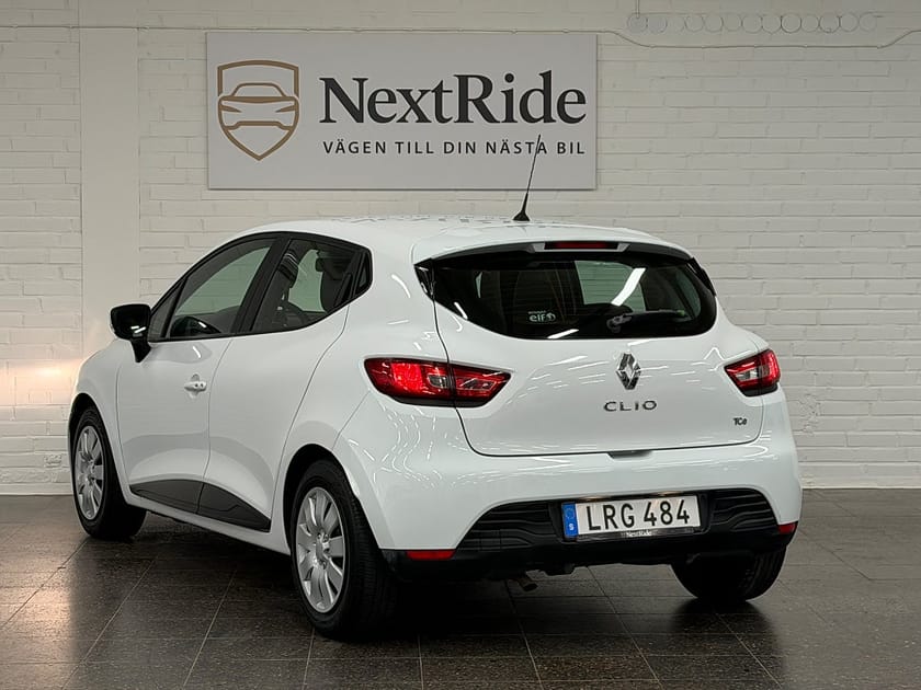 Bild 3 av Renault Clio 0.9 TCe Euro 5 | NyServad | Motorvärmare | SoV-Hjul |