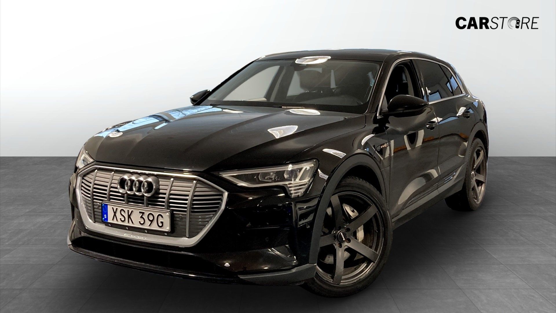 Audi e-tron 313 л.с.