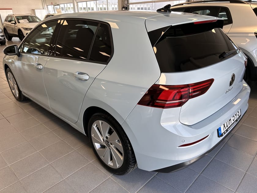 Bild 2 av Volkswagen Golf PB   LIFE TSI 150 HK 6 VXL