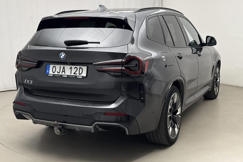 Bild 3 av BMW iX3 LCI (286hk) M Sport Impressive H/K Panorama