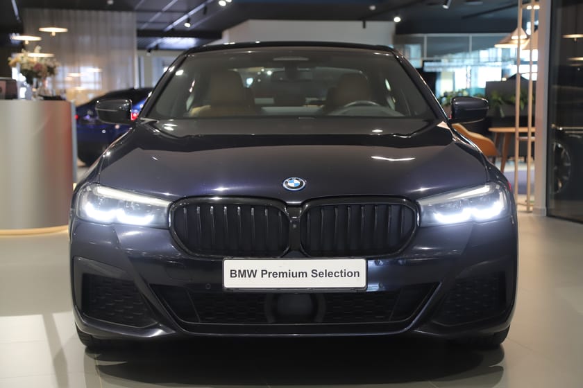 Bild 5 av BMW 545e xDrive Sedan // M Sport // HUD // Comf. Acc