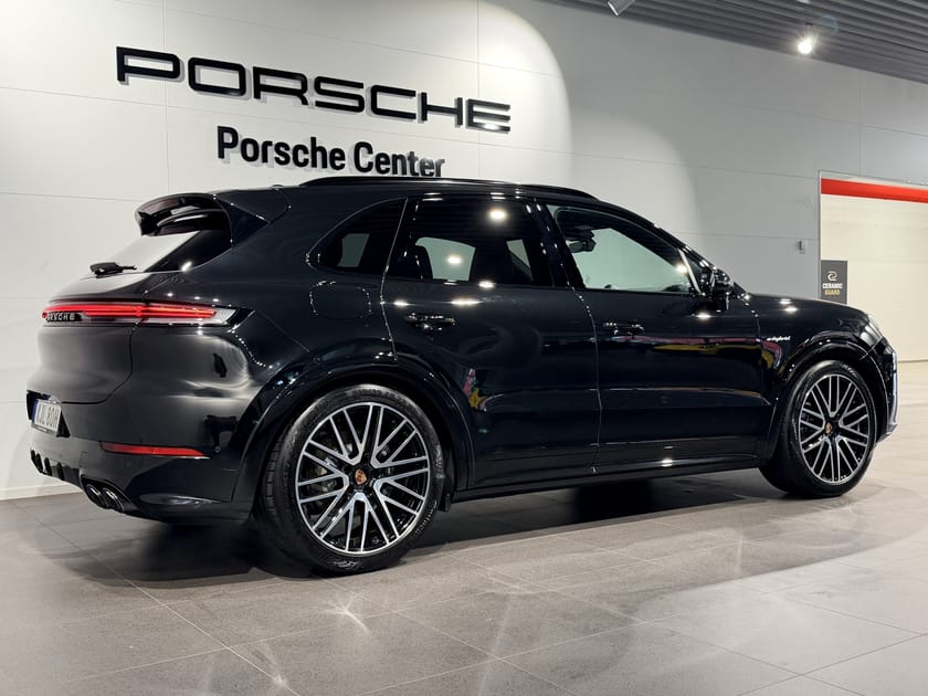 Bild 3 av Porsche Cayenne E-Hybrid VAT/Leasbar