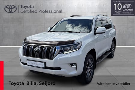 Toyota Land Cruiser 5-dørs /TOPPMODELL/KJØLEBOKS/BLACKPACK/204HK/