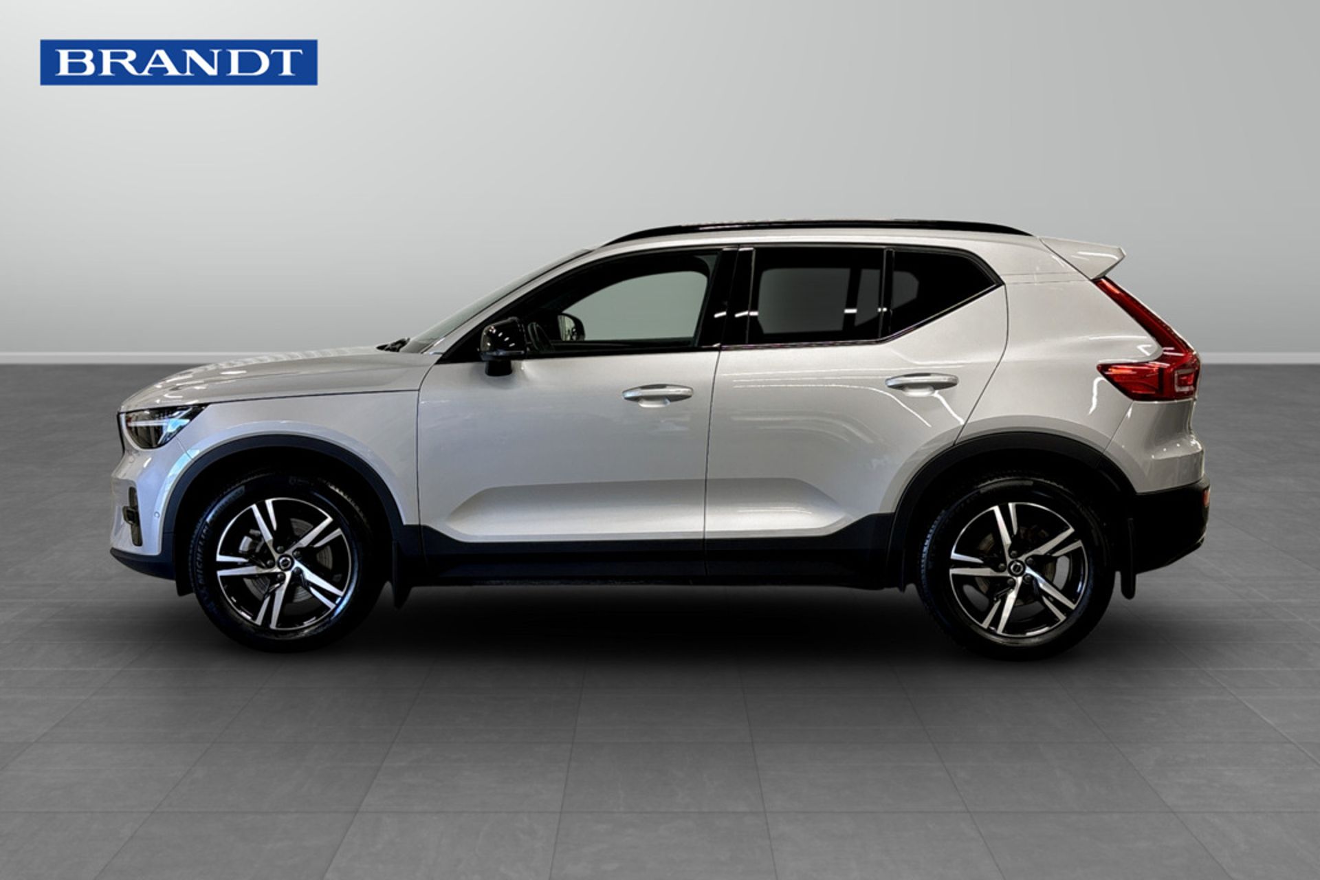 Volvo XC40 B3 2025, bild 3/10