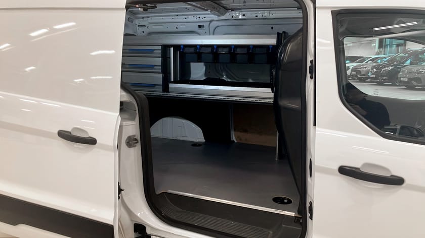 Bild 5 av Ford Transit Connect 210 LWB 100HK  |BACKKAMERA|DRAGKROK|