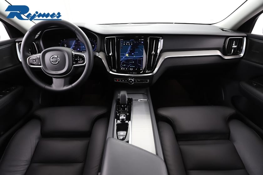 Bild 2 av Volvo V60 B4 Bensin Plus Dark