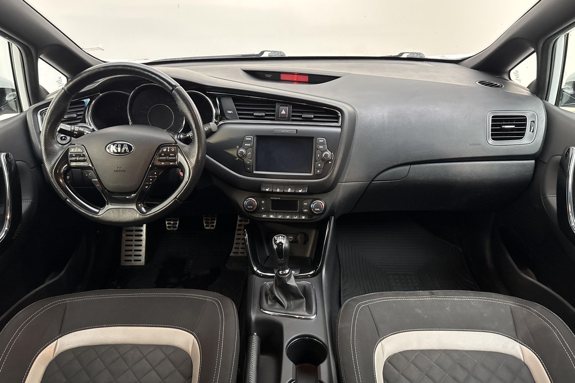 Kia Ceed cee'd_sw 2016, bild 7/10