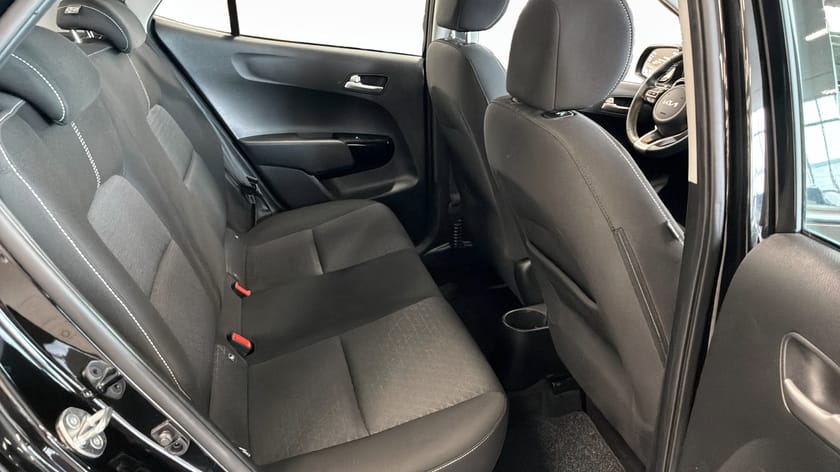 Bild 5 av Kia Picanto 1.0 MPI 67hk ADVANCE / B-KAMERA / APPLE CARPLAY /