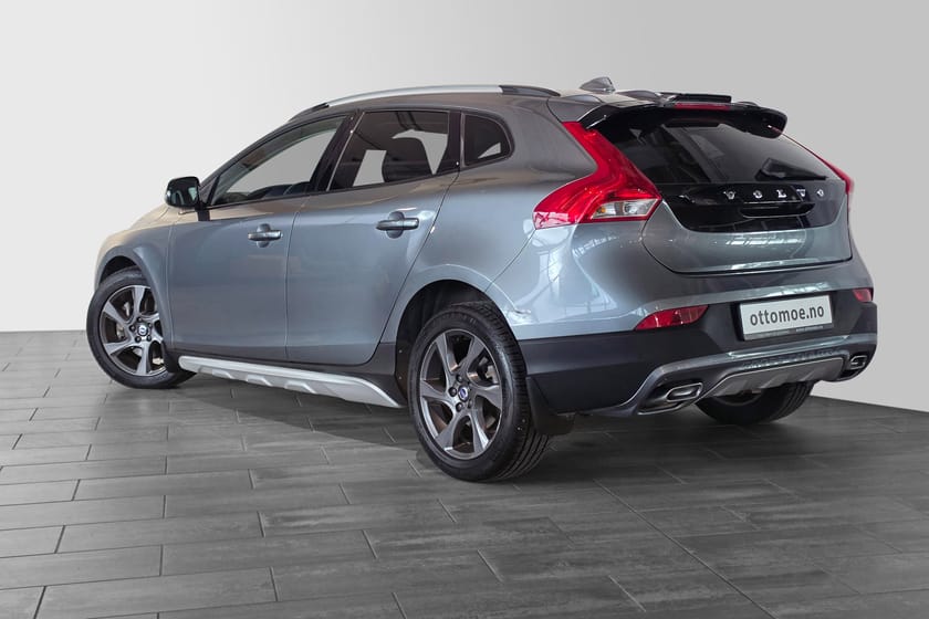 Bilde 4 av Volvo V40 Cross Country D2 Summum Man. | Kamera | Skinn | Glasstak|