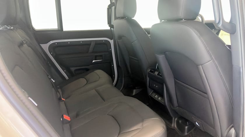 Bild 5 av Land Rover Defender P300e PHEV X-Dynamic SE