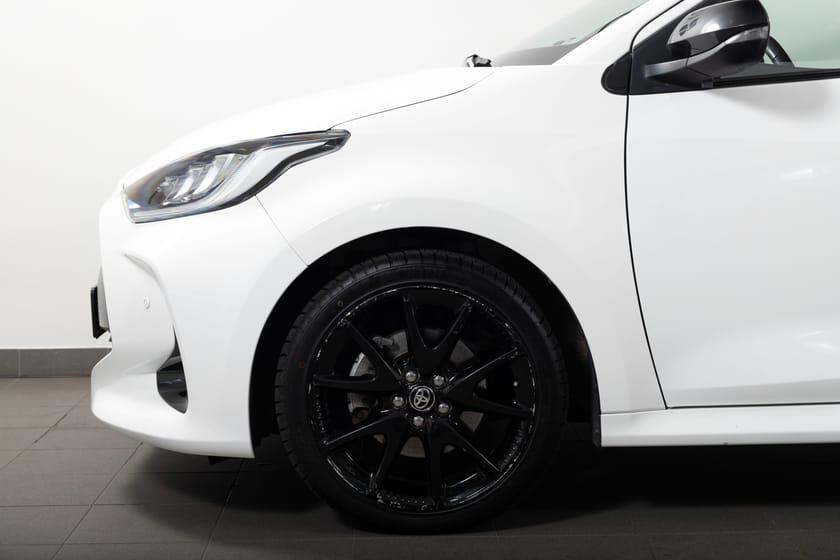 Bild 4 av Toyota Yaris Hybrid Style Backkamera Carplay