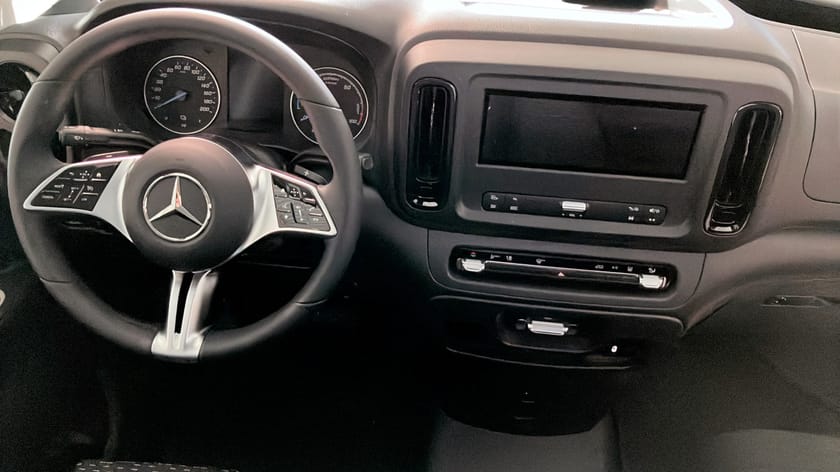 Bild 4 av Mercedes-Benz eVito 112
