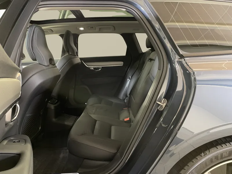Bild 13 av 14 – Volvo V90 T6 Plus Dark Nordic Edition Plus Nordic Edition