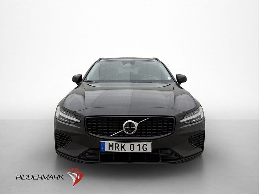 Bild 2 av Volvo V60 Recharge T6 AWD 399hk  Ultimate Dark Pano BLIS HuD