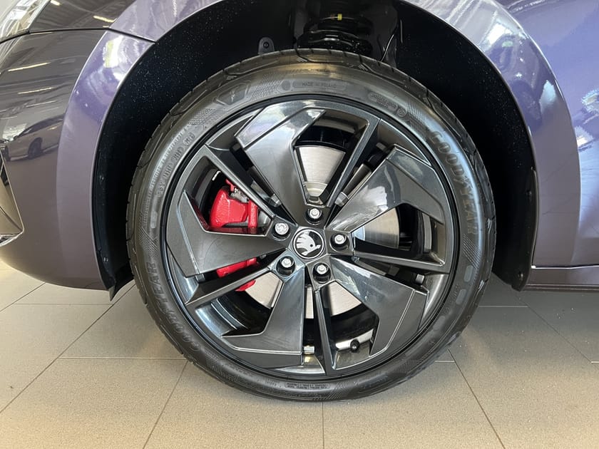 Bild 5 av Škoda Octavia Kombi RS COMBI 2,0 TSI 265 HK 7 VXL DSG