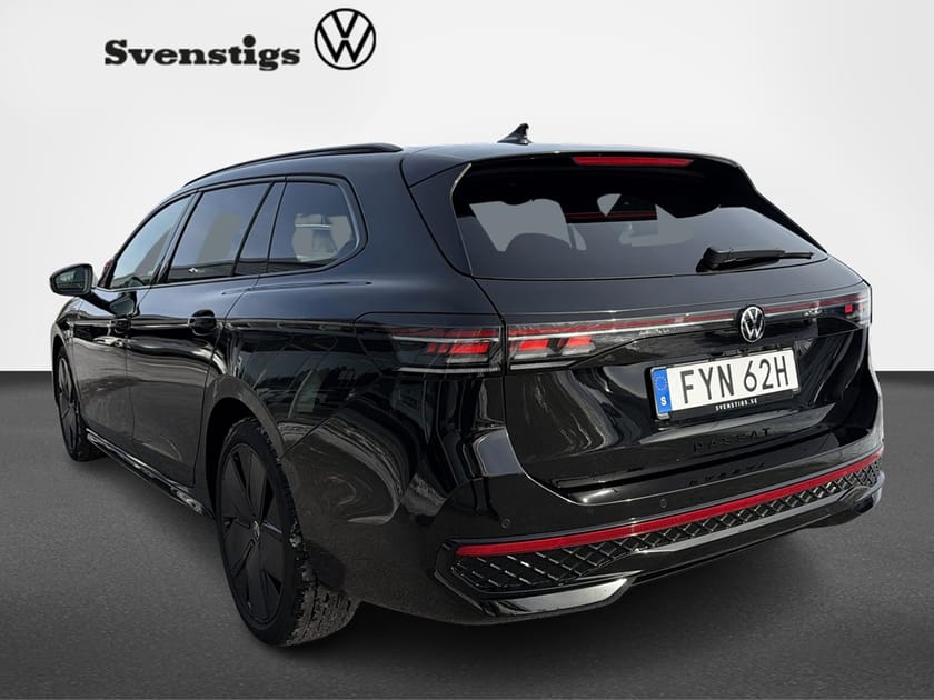 Bild 3 av Volkswagen Passat Variant eHybrid 272 R-Line Black Drag KAMPANJORD PRIS 574