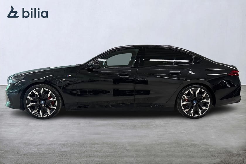 Bild 3 av BMW 550e xDrive Sedan M-Sport Pro | H&K | Aktiv farth. | Drag