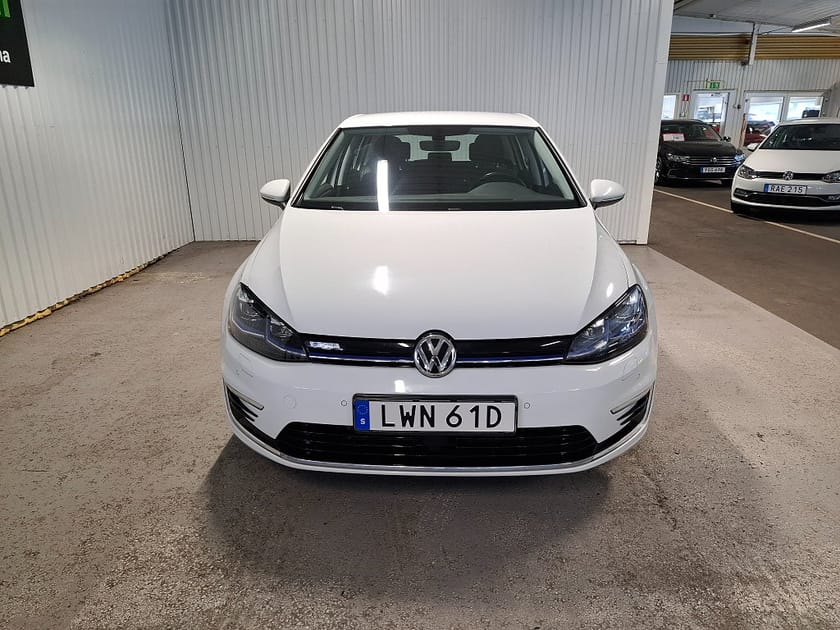 Bild 2 av Volkswagen e-Golf fr 3.95% Adaptiv Farth Ledljus GPS App Connect