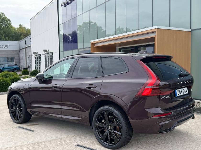 Bild 3 av Volvo XC60 T6 Plus Dark Nordic Edition Lagerbil