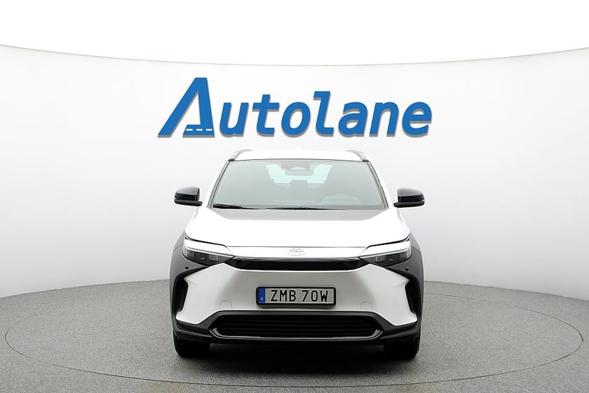 Bild 4 av Toyota bZ4X 71.4 kWh Adaptiv, B-kamera, Carplay, MOMS 204hk