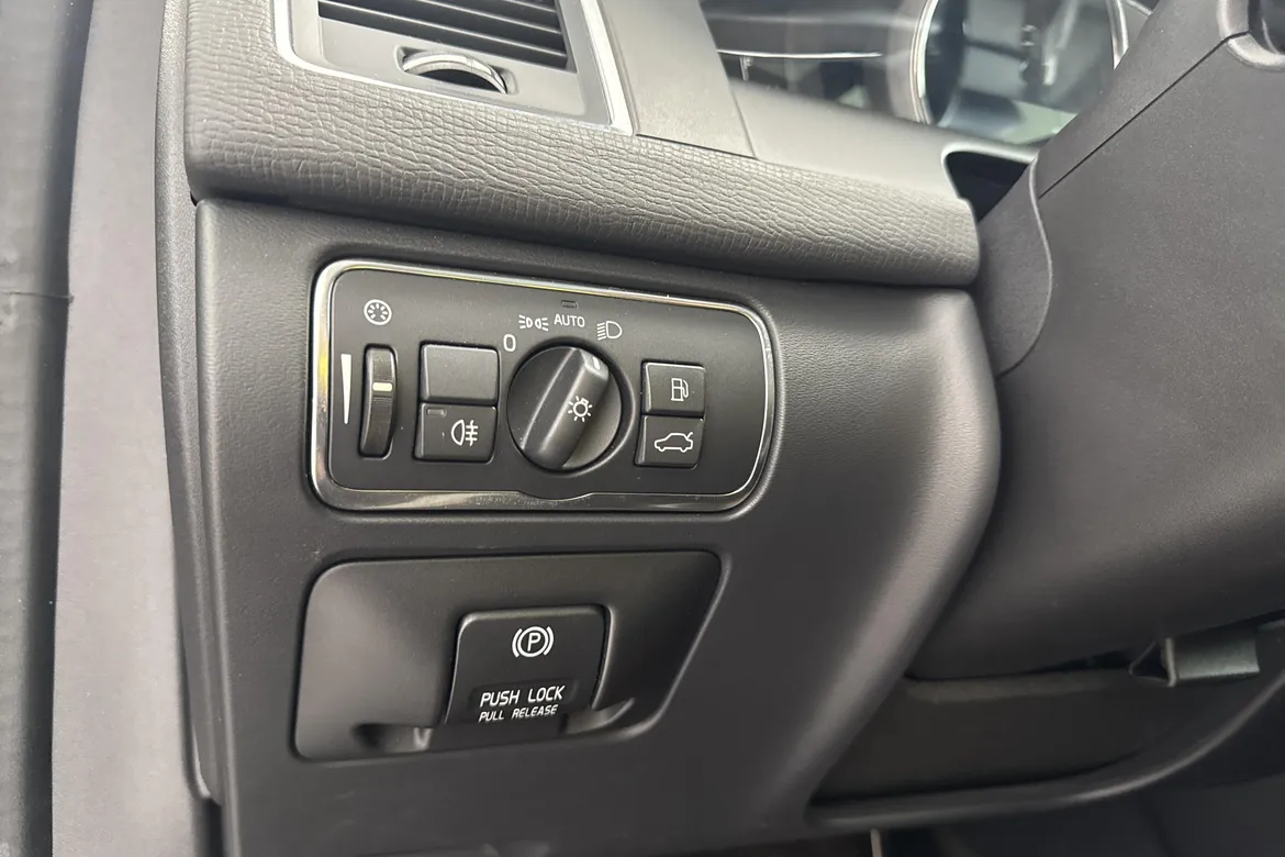picture of a car