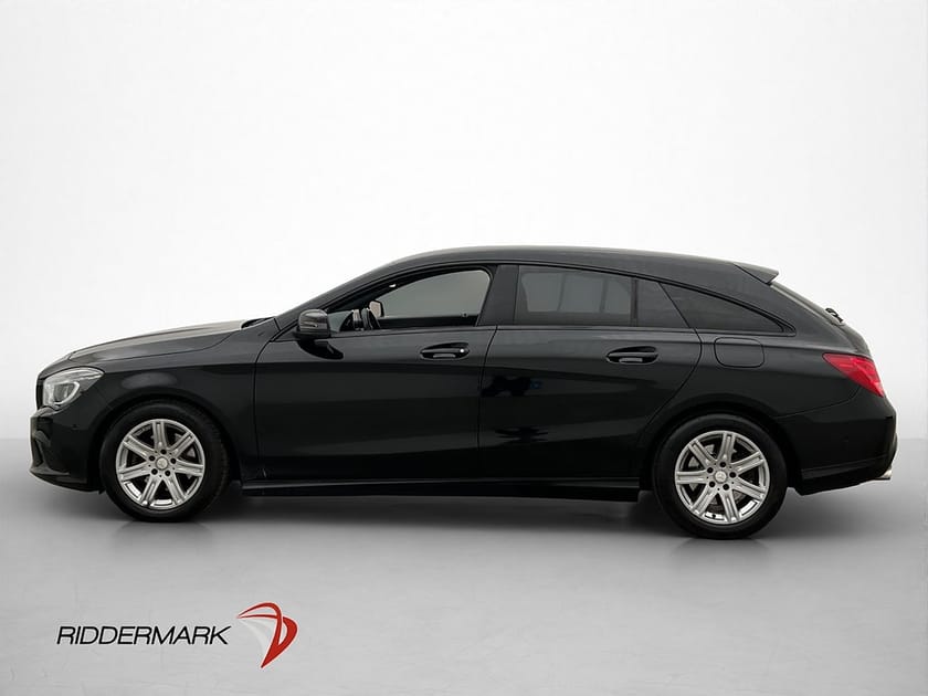 Bild 4 av Mercedes-Benz CLA 220 d 4MATIC Shooting Brake 4M 177hk Värmare Drag Kamera Navi