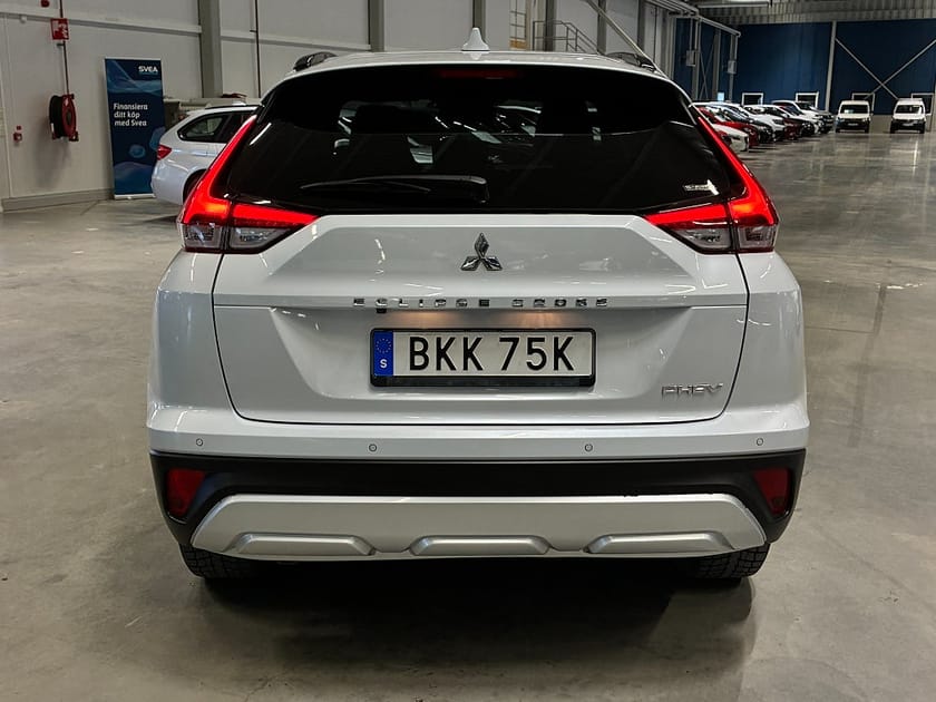 Bild 4 av Mitsubishi Eclipse Cross PHEV 2.4 MIVEC S-AWC| Vinterhjul | Backkamera | Keyless