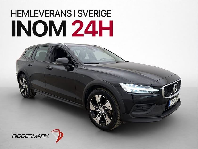 Bild 1 av Volvo V60 Cross Country B4 AWD Momentum VOC Värm Kamera Drag