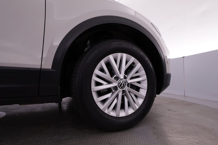 Bild 4 av Volkswagen T-Roc TSI 110Hk Rattvärme