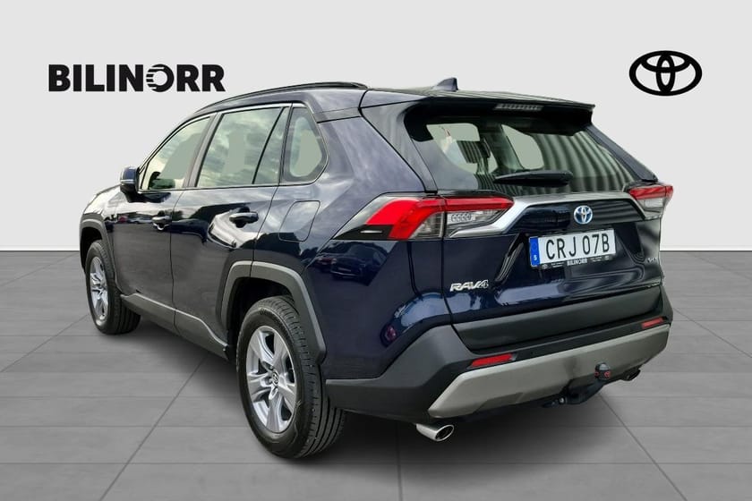 Bild 2 av Toyota RAV4 Hybrid AWD-i 2,5 ACTIVE KOMFORTPAKET | MV | DRAG | VHJUL | LEDRAMP