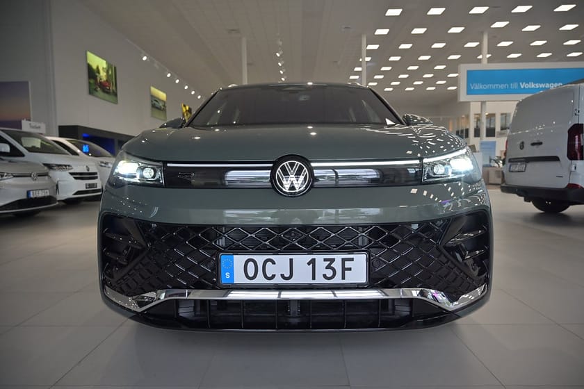 Bild 3 av Volkswagen Tiguan eHybrid R-Line SWE Edition- LAGERBIL *T.O.M. 30/6*