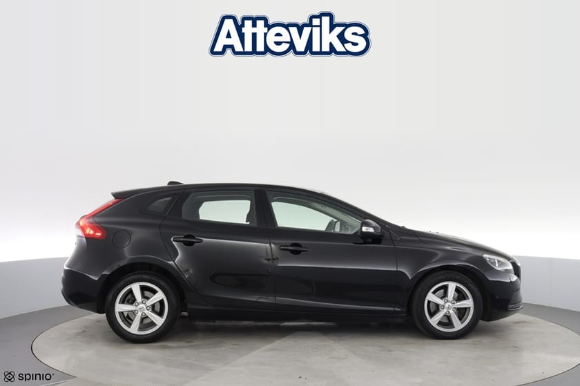 Bild 2 av Volvo V40 T2 122hk Dragkrok Sens Farth. Värm
