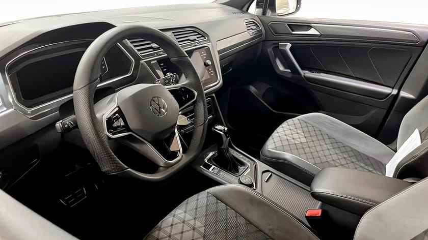 Bild 4 av Volkswagen Tiguan TDI 200 DSG 4M/R-Line Black Style/Dragpkt/Värmare/