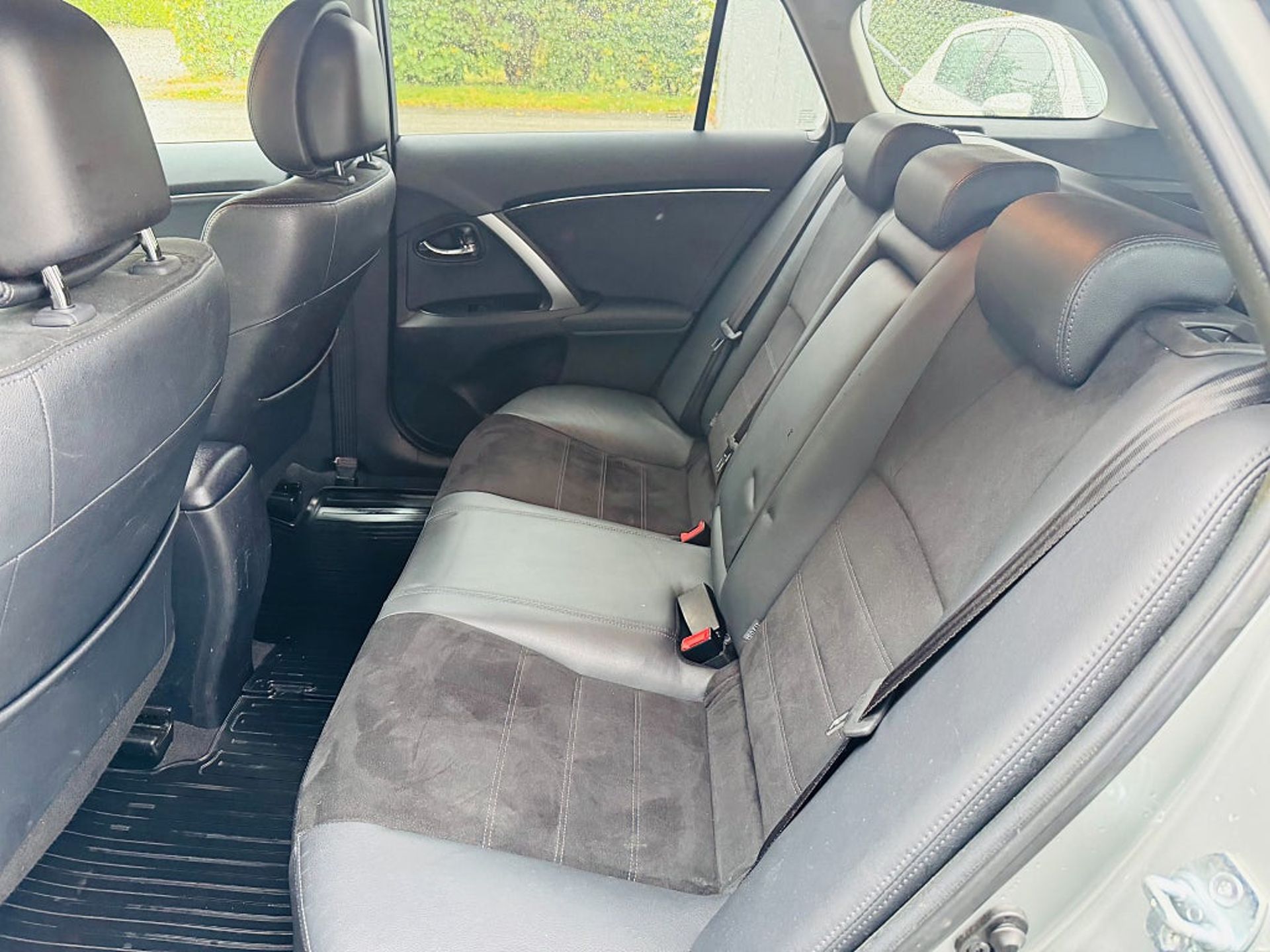 Toyota Avensis 2014, kuva 7/10