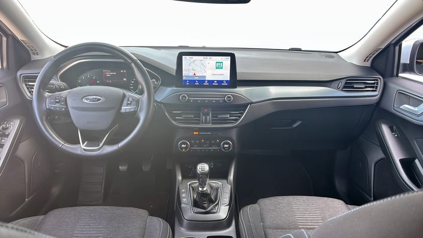 Bild 4 av Ford Focus Active Kombi 1,0T EcoBoost 125hk DRAGKROK