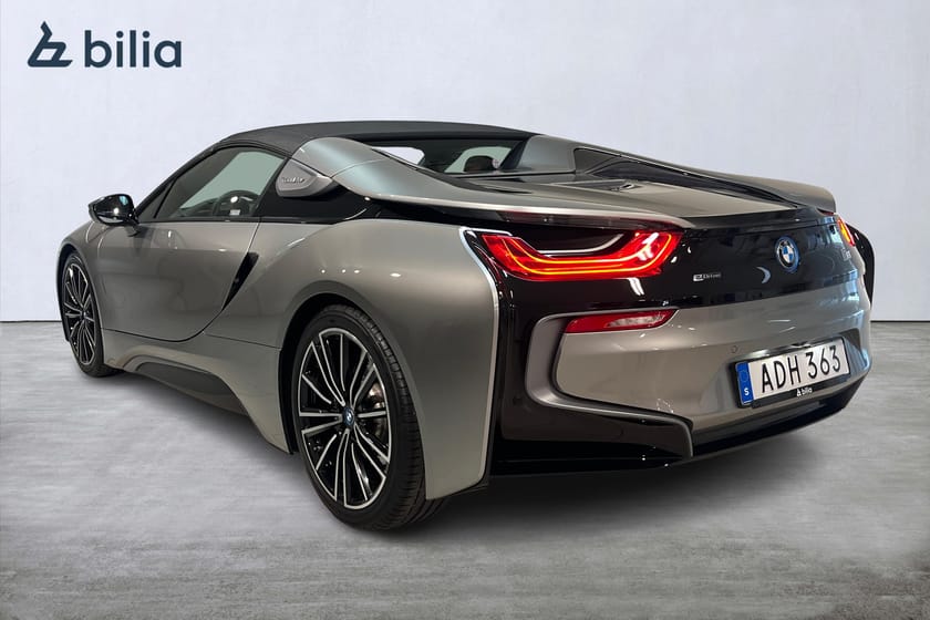 Bild 2 av BMW i8 Roadster / Svensksåld / HUD / HarmanK / LaserLight